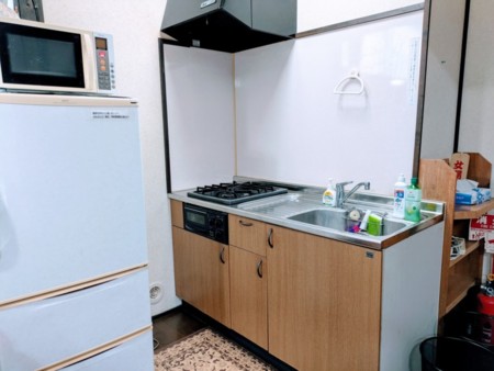 B棟キッチン美味しいお料理用自炊器具つき