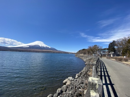 絶景富士の山中湖まで10分