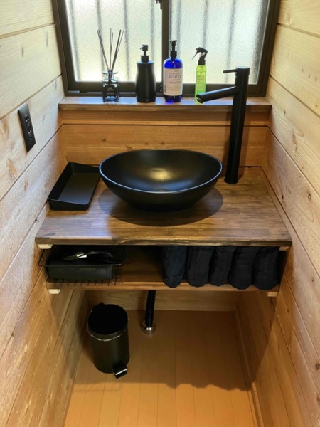 洗面所　アメニティもご準備しております