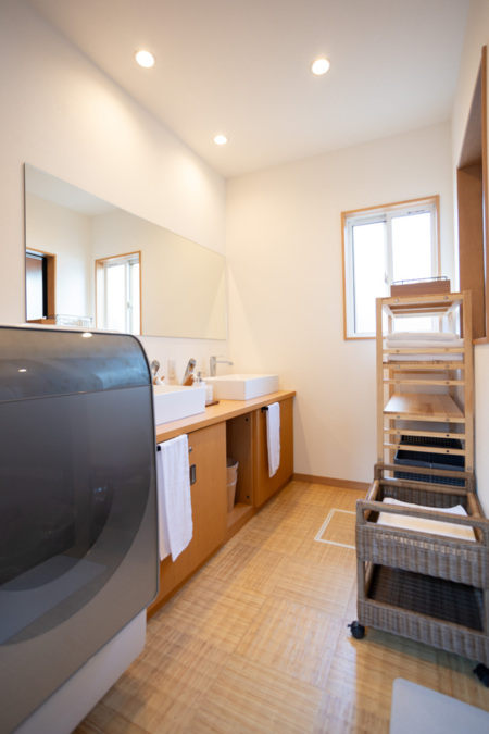 造作風呂・脱衣室